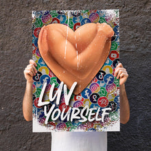 Laden Sie das Bild in den Galerie-Viewer, Luv Yourself