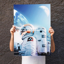 Laden Sie das Bild in den Galerie-Viewer, Astronaut und Schmetterling
